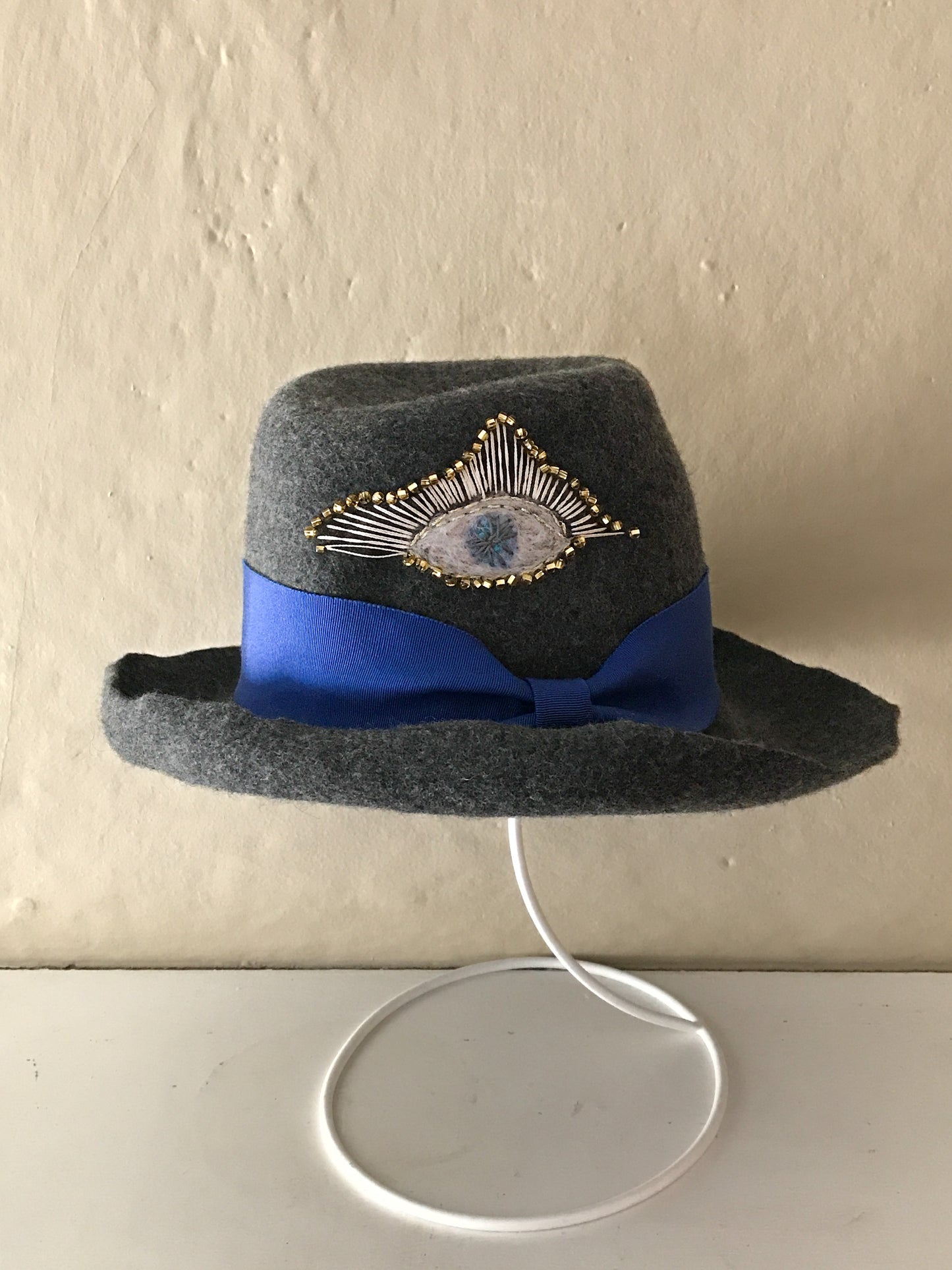 Third eye fedora hat  - Tomoko Tahara millinery works