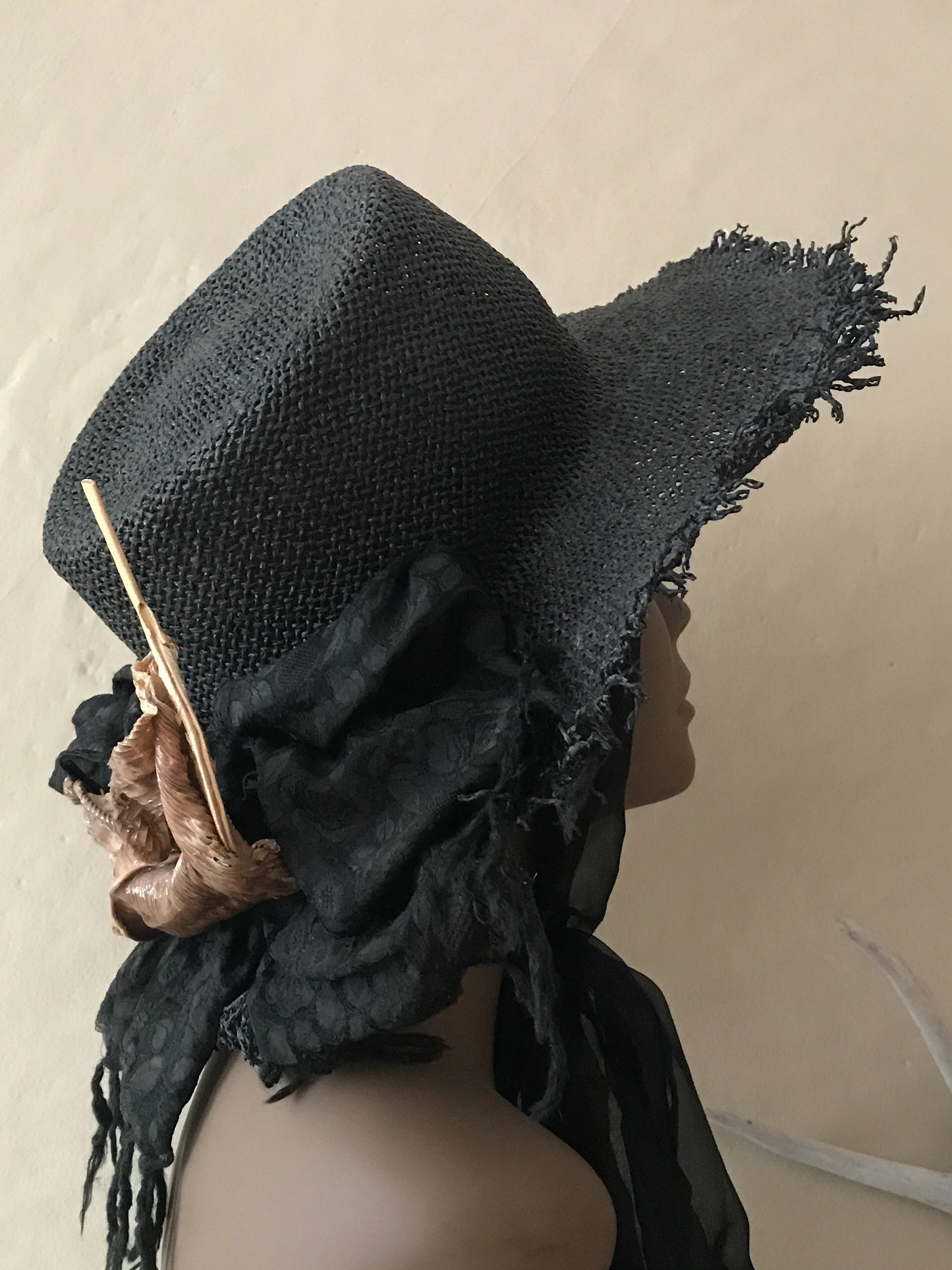 Black mesh hat - Raven - Tomoko Tahara millinery works