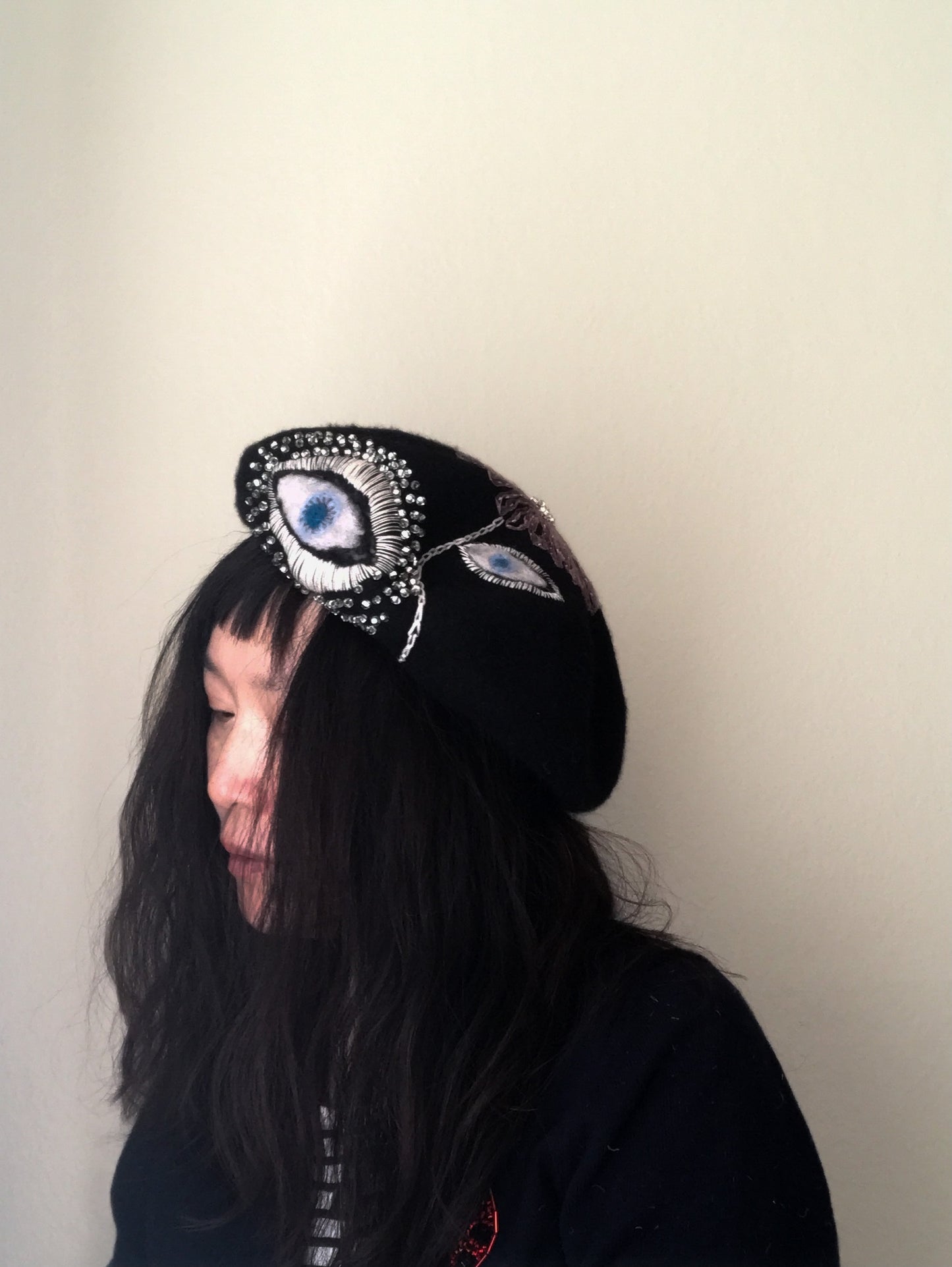 Black fur felt beret - Enigmatic eyes  - Shipping free - Tomoko Tahara millinery works