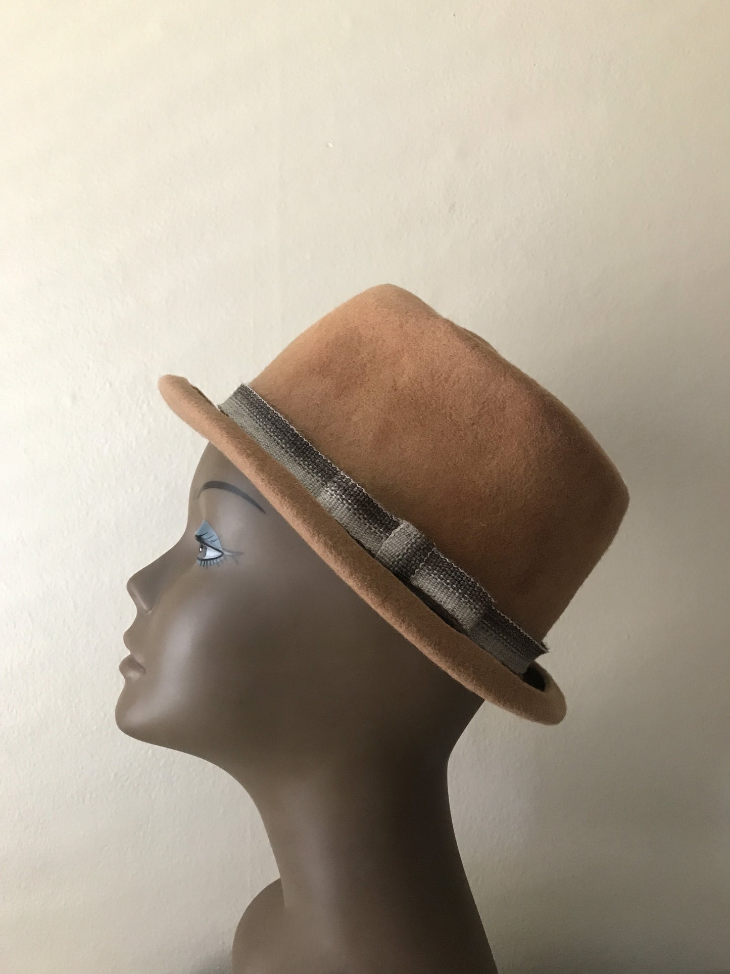 Distressed fur felt hat - Beatnik - Tomoko Tahara millinery works