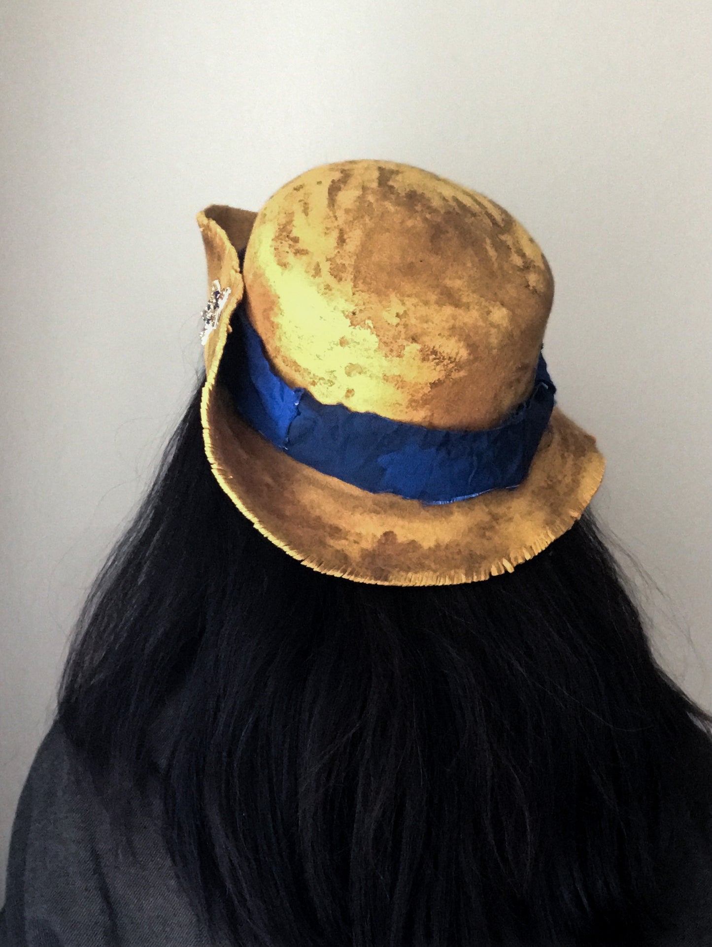 Asymmetrical brim Cowboy hat - Sure shot - Tomoko Tahara millinery works