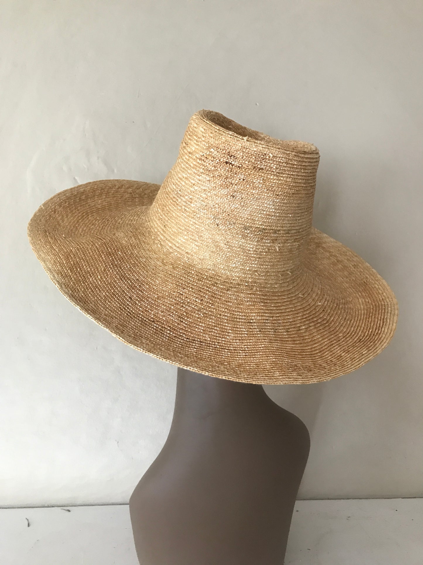 Distressed Italian straw hat - Tomoko Tahara millinery works