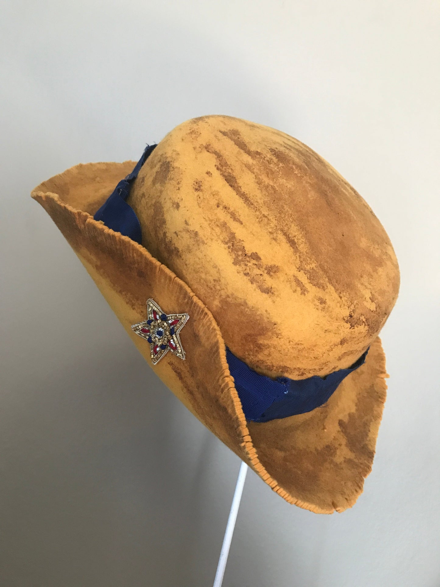 Asymmetrical brim Cowboy hat - Sure shot - Tomoko Tahara millinery works