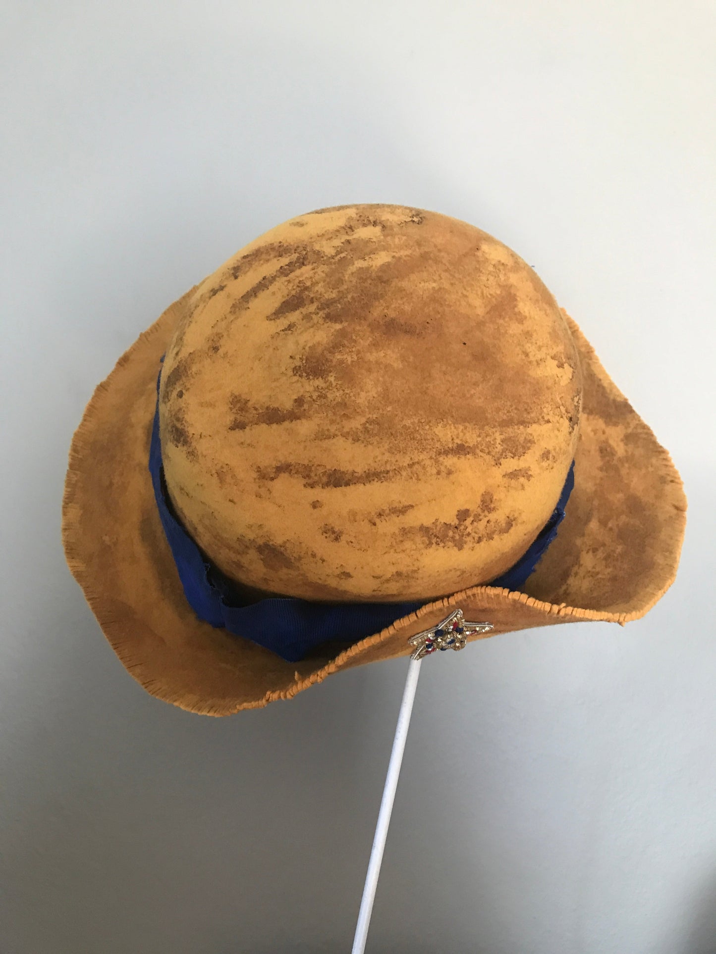 Asymmetrical brim Cowboy hat - Sure shot - Tomoko Tahara millinery works